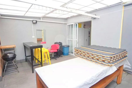 Casa à venda com 3 quartos, sendo 1 suíte,  em Jardim Monte Kemel, São Paulo, SP
