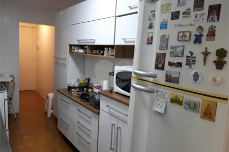 Apartamento à venda com 2 quartos em Cerqueira César, São Paulo, SP