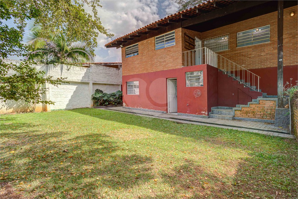 Casa Térrea à venda ou para alugar com 5 quartos, sendo 1 suíte, em Jardim Marajoara, São Paulo, SP