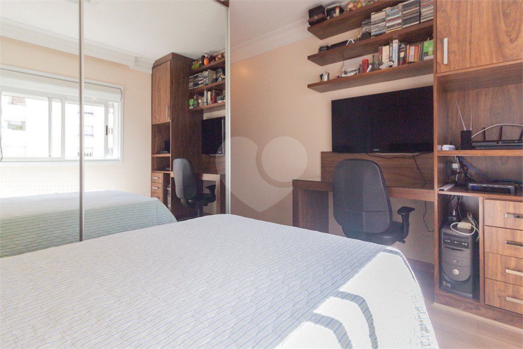 Apartamento à venda com 4 quartos, sendo 3 suítes,  em Indianópolis, São Paulo, SP