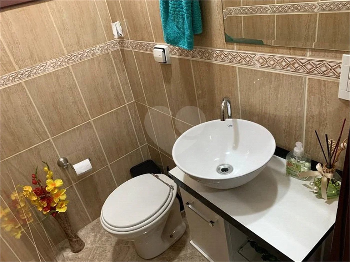 Casa à venda com 3 quartos, sendo 1 suíte, no condomínio Residencial Gabriela, São Paulo - SP