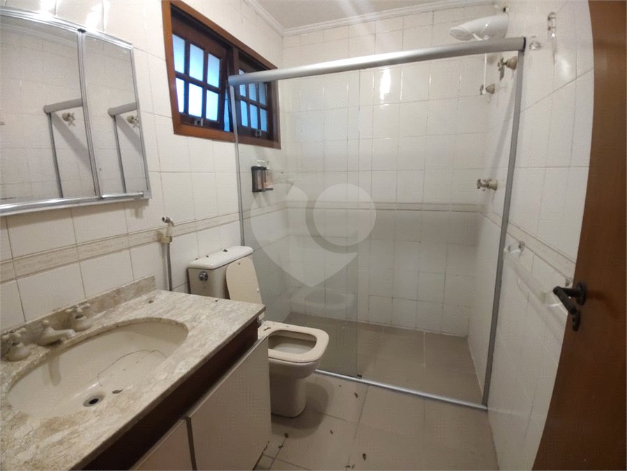 Sobrado à venda com 5 quartos, sendo 3 suítes, em Cidade Monções, São Paulo, SP