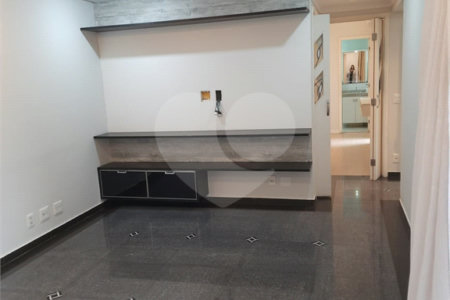 Apartamento à venda ou para alugar com 3 quartos, sendo 1 suíte, em Cidade São Francisco, São Paulo, SP