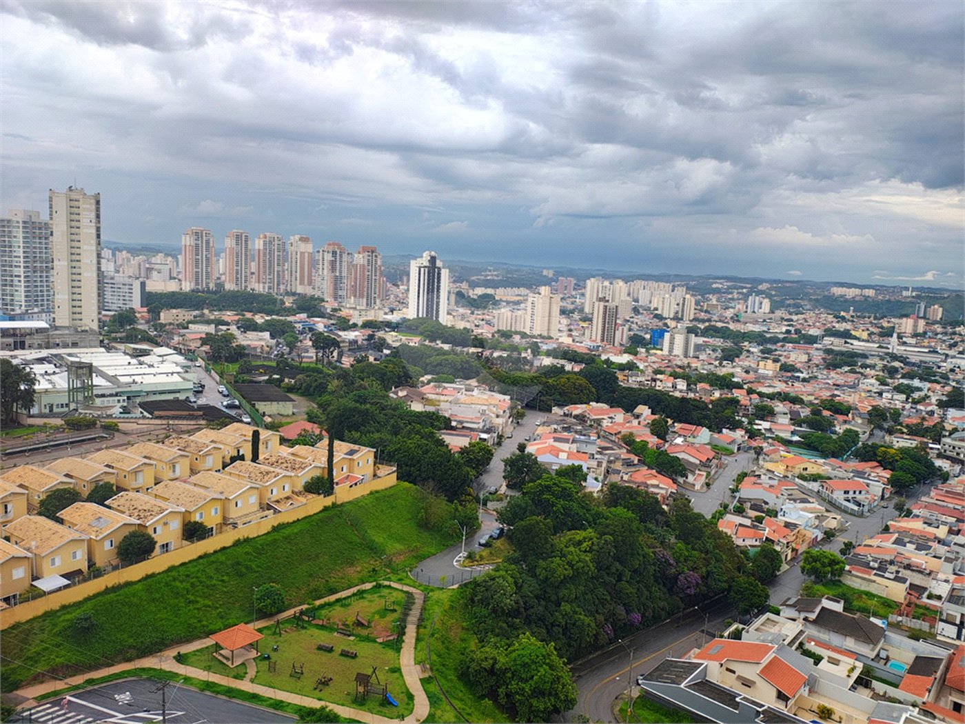 Cobertura à venda com 3 quartos, sendo 1 suíte, em Jardim Bonfiglioli, Jundiaí, SP
