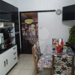 Apartamento à venda com 3 quartos, sendo 1 suíte,  no Centro, Mogi das Cruzes, SP