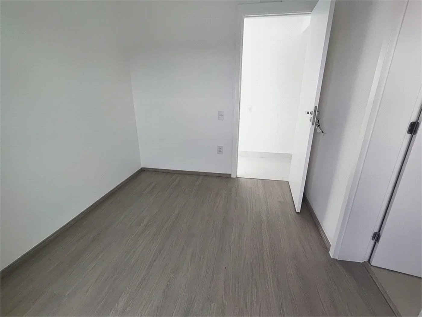 Apartamento à venda com 3 suítes em Parque Campolim, Sorocaba, SP