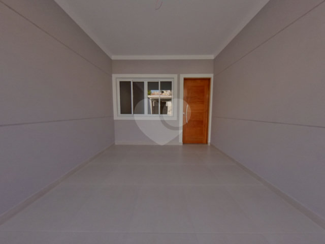 Casa à venda com 3 quartos, sendo 1 suíte,  no condomínio Professora Romilde Nogueira de Sá, São Paulo - SP