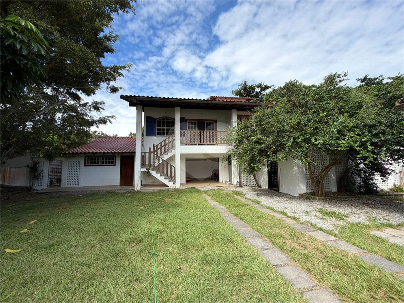Casa à venda com 4 quartos, sendo 2 suítes, em Ogiva, Cabo Frio, RJ