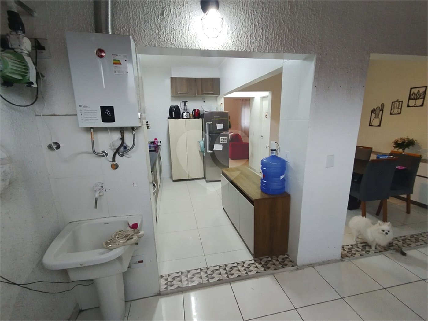 Casa à venda com 2 quartos, sendo 1 suíte, no condomínio Residencial Viva Vida, Cotia - SP