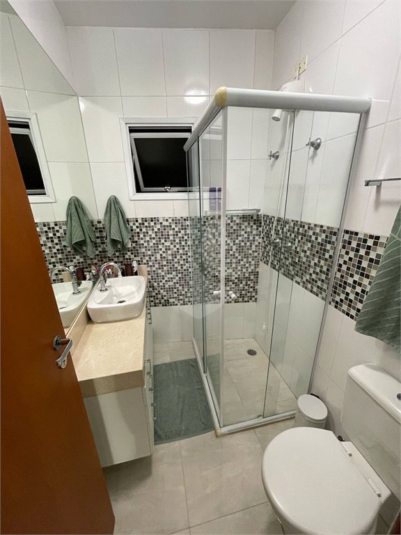 Casa à venda com 3 quartos, sendo 1 suíte,  no condomínio Villagio Campo Grande, São Paulo - SP