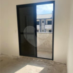 Casa à venda com 2 suítes no condomínio Vila Ilha de Creta, Valinhos - SP