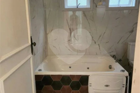 Casa para alugar com 4 suítes no condomínio Alpes da Cantareira, Mairiporã - SP