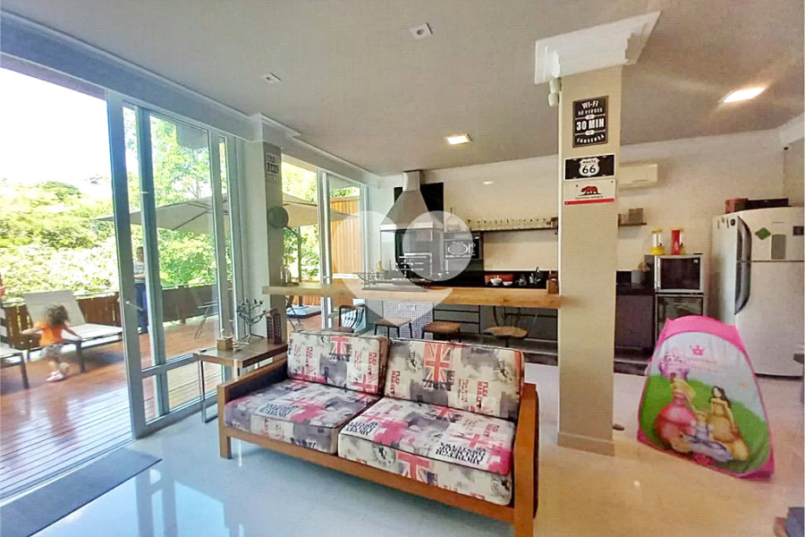 Casa à venda com 4 quartos, sendo 3 suítes,  no condomínio Itatinga 1, São Paulo - SP