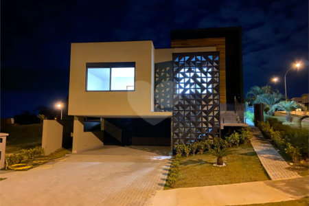 Casa à venda com 3 suítes no condomínio Alphaville Castelo, Itu - SP