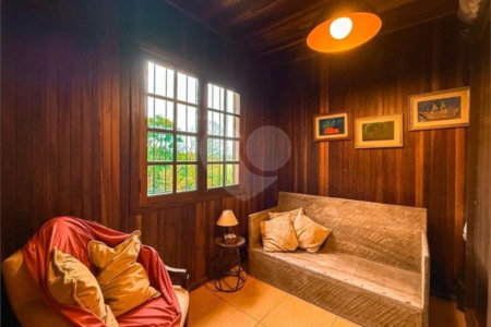 Casa à venda com 3 quartos, sendo 1 suíte,  em Chácara São João, Carapicuíba, SP