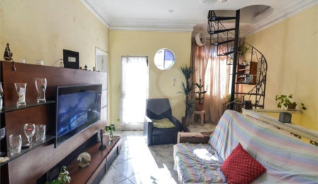 Casa de Vila à venda com 4 quartos, sendo 1 suíte,  em Grajaú, Rio de Janeiro, RJ