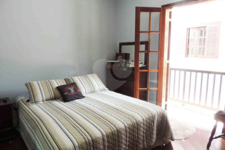 Sobrado à venda com 4 quartos, sendo 2 suítes, em Jardim Prudência, São Paulo, SP