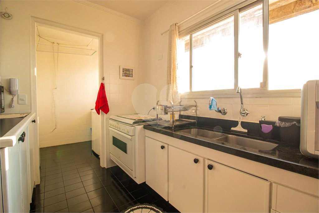 Apartamento à venda com 3 quartos, sendo 1 suíte, em Alto da Boa Vista, São Paulo, SP