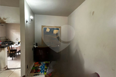Casa à venda com 3 quartos, sendo 1 suíte, no Centro, Ponta Porã, MS
