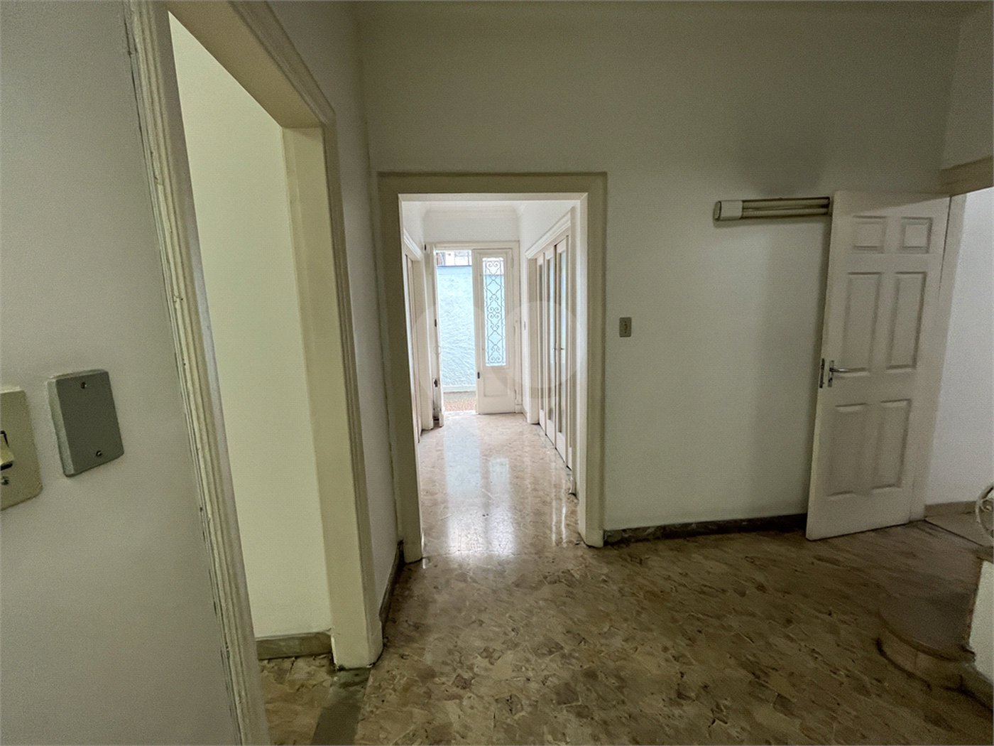 Sobrado à venda com 4 quartos, sendo 1 suíte, em Liberdade, São Paulo, SP