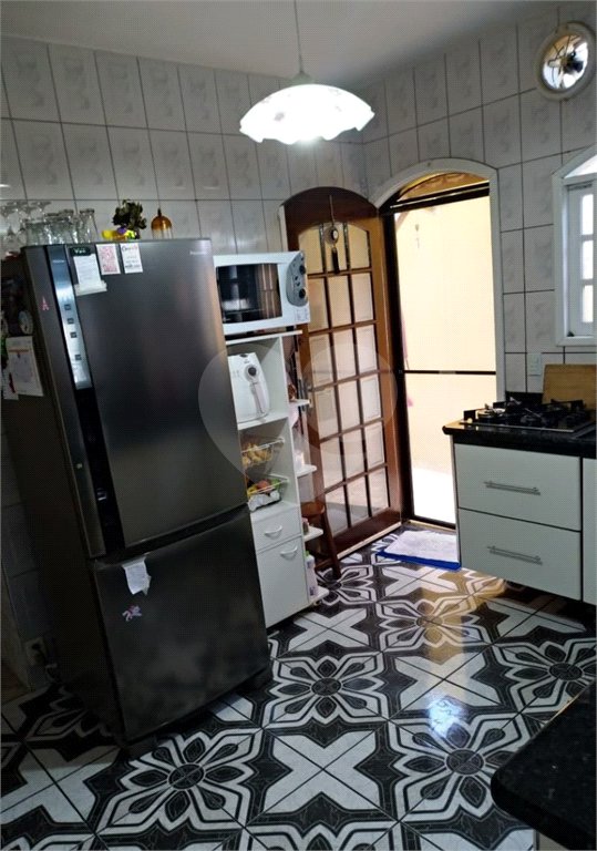 Casa à venda com 4 quartos, sendo 1 suíte, em Cidade Kemel, Poá, SP