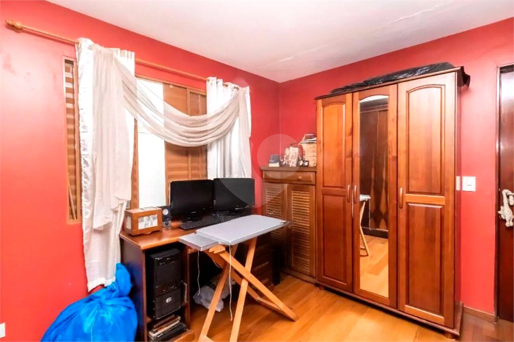 Sobrado à venda com 3 quartos, sendo 1 suíte,  em Tremembé, São Paulo, SP