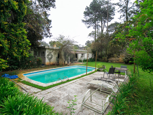 Casa à venda com 4 quartos, sendo 2 suítes,  em Jardim Marajoara, São Paulo, SP
