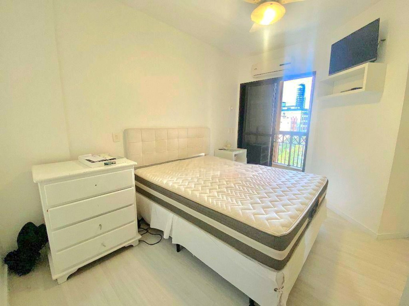 Apartamento com 3 dormitórios à venda, 130 m² por R$ 1.280.000,00 - Ponta da Praia - Santos/SP