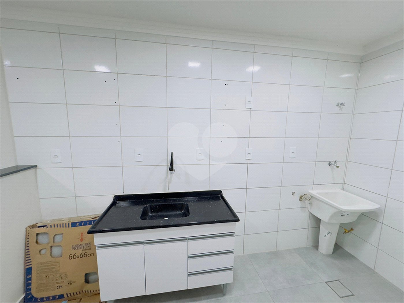 Apartamento à venda com 2 quartos em Lopes de Oliveira, Sorocaba, SP