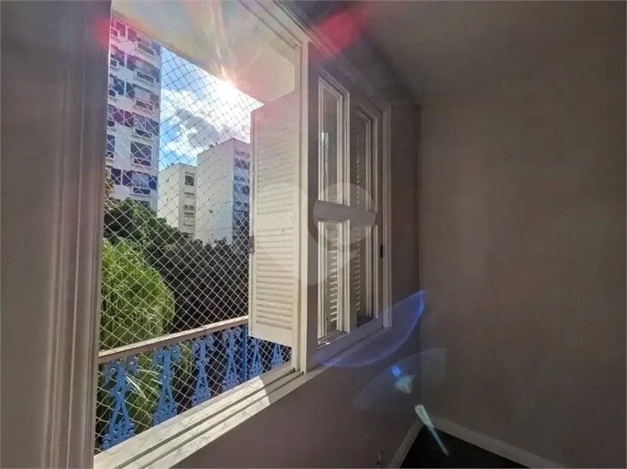 Apartamento à venda com 4 quartos, sendo 1 suíte, em Lagoa, Rio de Janeiro, RJ