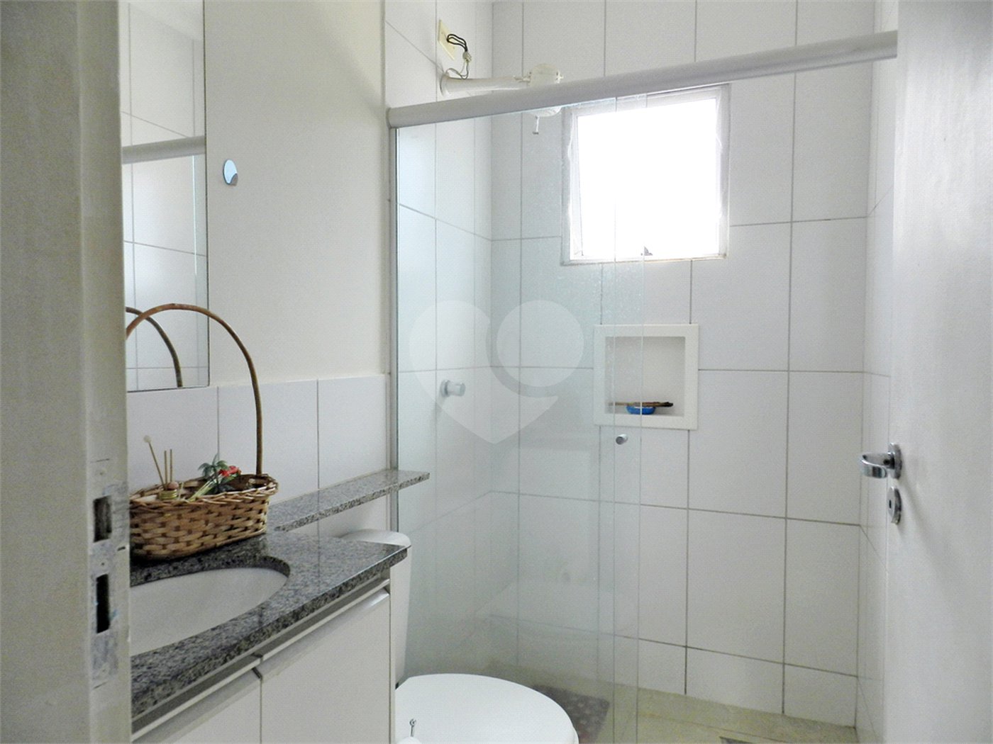 Casa à venda com 4 quartos, sendo 2 suítes,  no condomínio Evidence Resort, Ribeirão Preto - SP