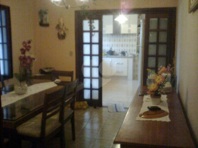 Sobrado à venda com 4 quartos, sendo 1 suíte,  em Jaçanã, São Paulo, SP