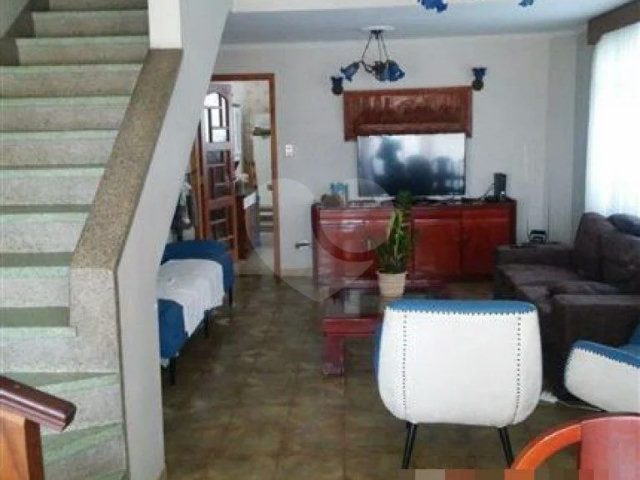 Sobrado à venda com 3 quartos em Água Fria, São Paulo, SP