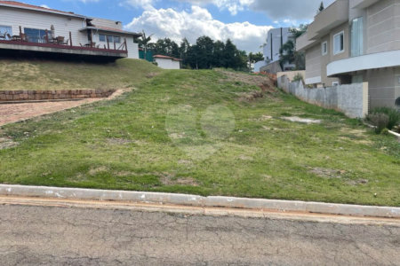 Terreno à venda no Centro, Louveira, SP