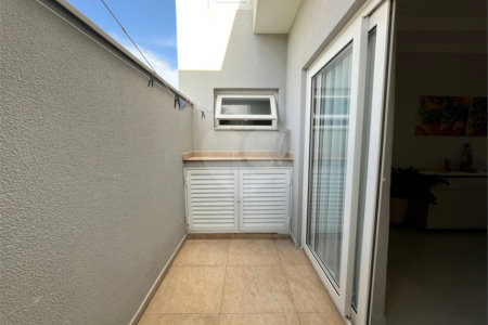 Casa à venda com 3 quartos, sendo 1 suíte, no condomínio Villa Suiça, Sorocaba - SP