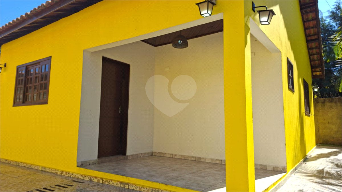 Chácara à venda com 3 suítes em Vila Xisto, São Miguel Arcanjo, SP