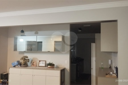 Apartamento à venda ou para alugar com 3 suítes em Vila Anastácio, São Paulo, SP