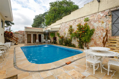 Casa à venda com 5 quartos, sendo 3 suítes, em Lapa, São Paulo, SP