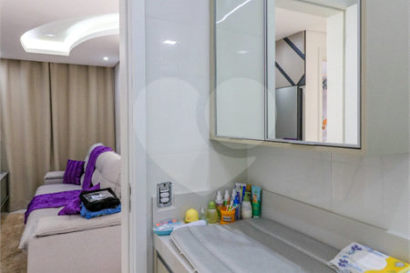 Apartamento à venda com 3 quartos, sendo 1 suíte, em Santo Amaro, São Paulo, SP