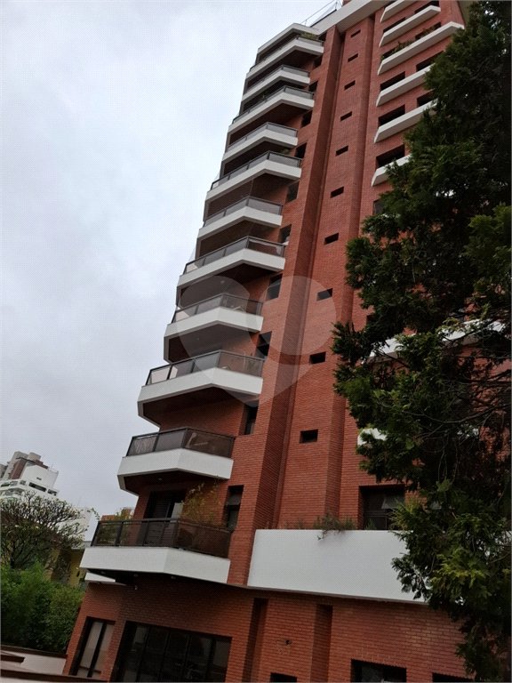 Apartamento à venda com 4 quartos, sendo 2 suítes,  em Brooklin Paulista, São Paulo, SP