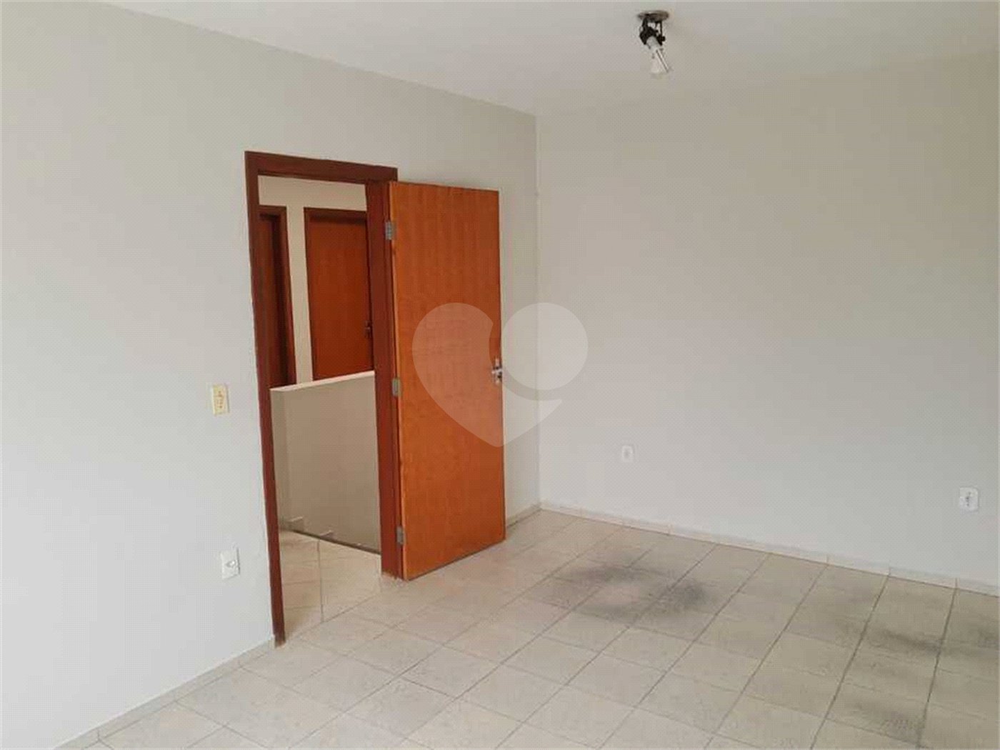 Sobrado à venda com 4 suítes em Vila Santana, Sorocaba, SP