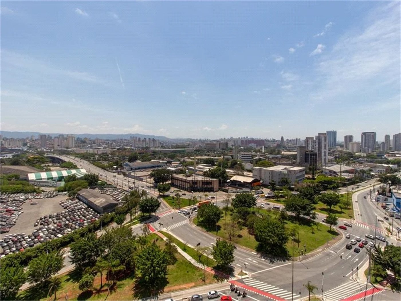 Apartamento à venda ou para alugar com 2 quartos, sendo 1 suíte,  em Água Branca, São Paulo, SP