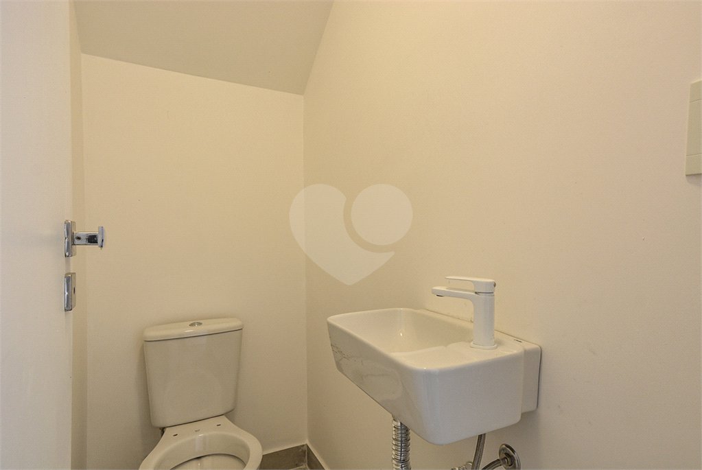 Casa à venda com 2 quartos no condomínio Andrade, São Paulo - SP