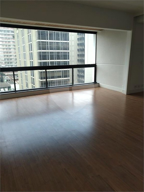 Apartamento à venda com 1 quarto em Vila Olímpia, São Paulo, SP