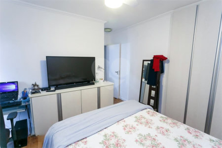 Apartamento à venda com 3 quartos, sendo 1 suíte,  em Paraíso do Morumbi, São Paulo, SP