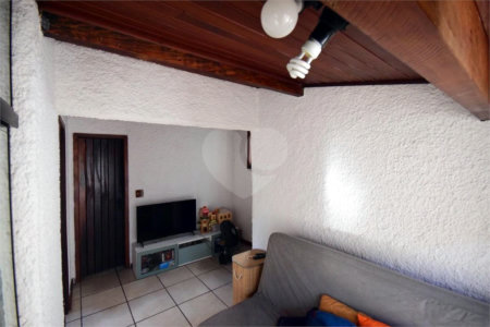 Casa à venda com 5 quartos, sendo 1 suíte, no condomínio Vivendas, Rio de Janeiro - RJ
