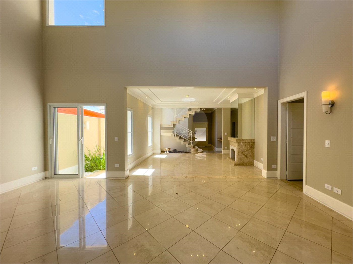 Lindo sobrado para venda em Indaiatuba/SP - Condomínio Esplendor. R$ 3.300.000,00.