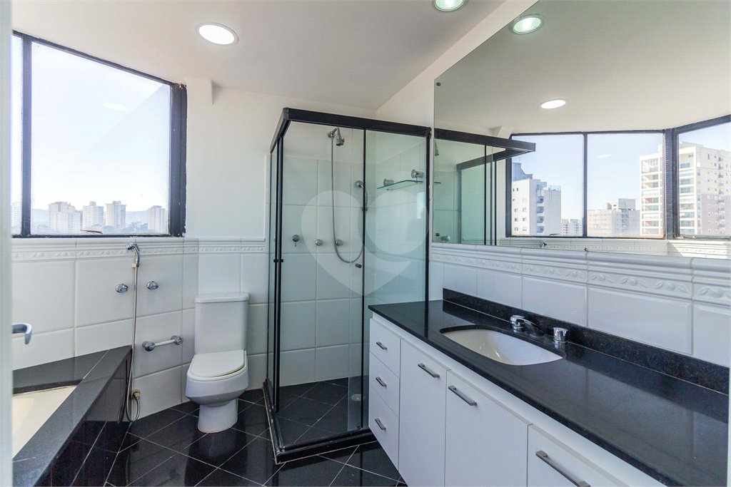 Duplex à venda com 1 quarto, sendo 3 suítes, em Vila Paulicéia, São Paulo, SP