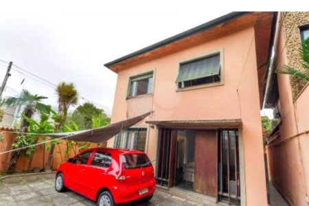 Casa à venda com 4 quartos, sendo 2 suítes,  em Jardim Paulista, São Paulo, SP