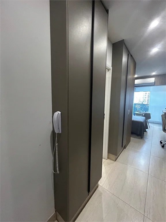 Apartamento à venda com 1 quarto em Jardim das Acácias, São Paulo, SP
